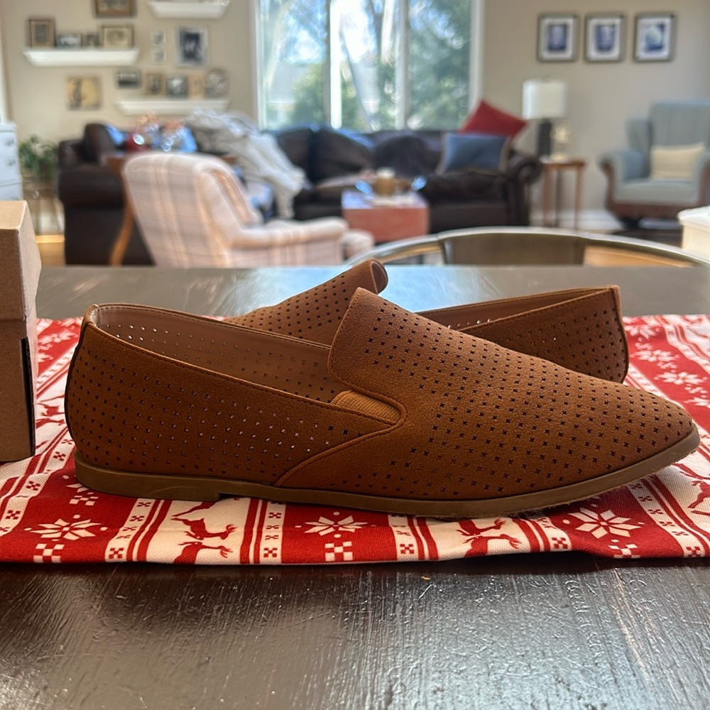 Clarks CloudSteppers Tan size 10